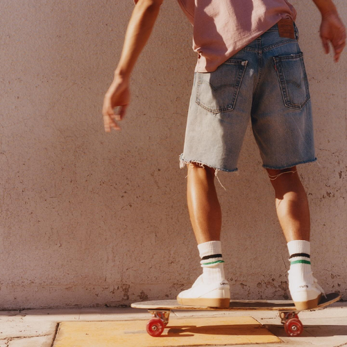 Men’s Jorts: Denim Jean Shorts Make A Comeback For Summer Outfits
